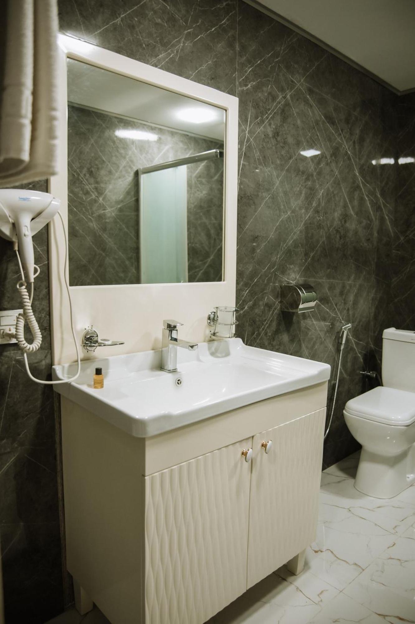 Address Hotel Baku Luaran gambar